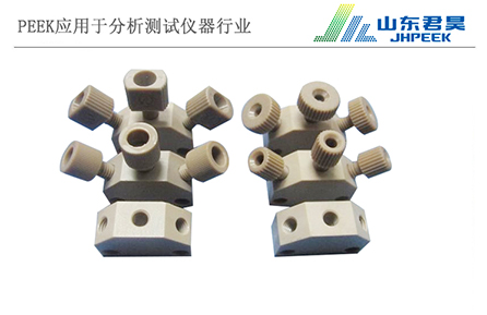 6.2、PEEK变径三通.jpg